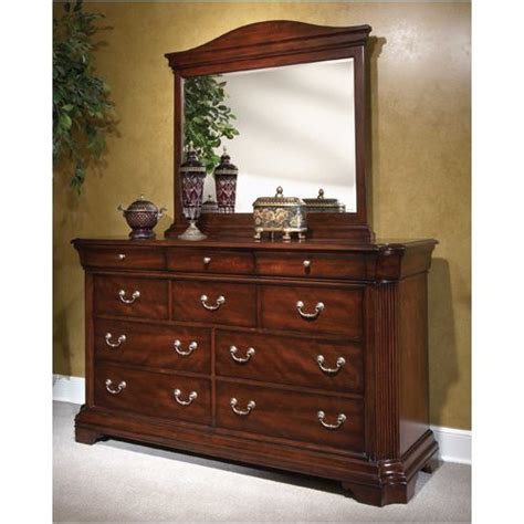 A Closer Look at Broyhill Furniture - Casual Furnitures