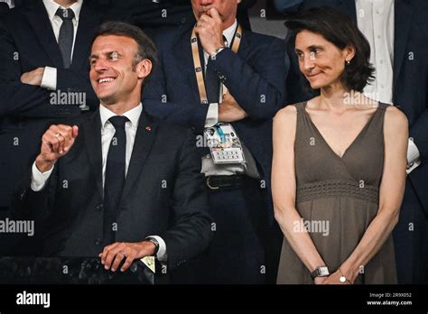 Le Pr Sident Fran Ais Emmanuel Macron Et La Ministre Fran Aise Des