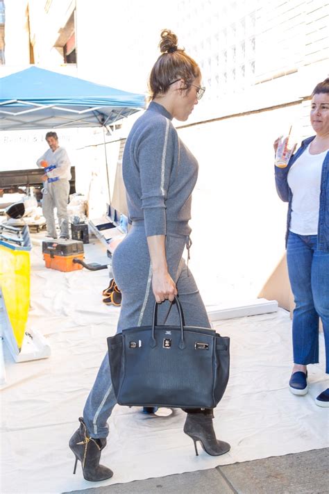 Jennifer Lopez Hot Celebs Home