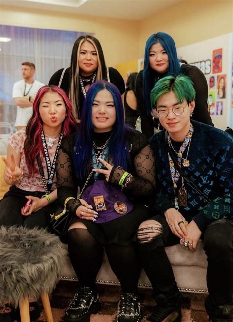 Krew Vidcon Cute Youtubers It S Funneh Pretty Outfits