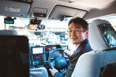 定年退職後にタクシー運転手になると年金はどうなる？ 豊玉タクシーマガジン