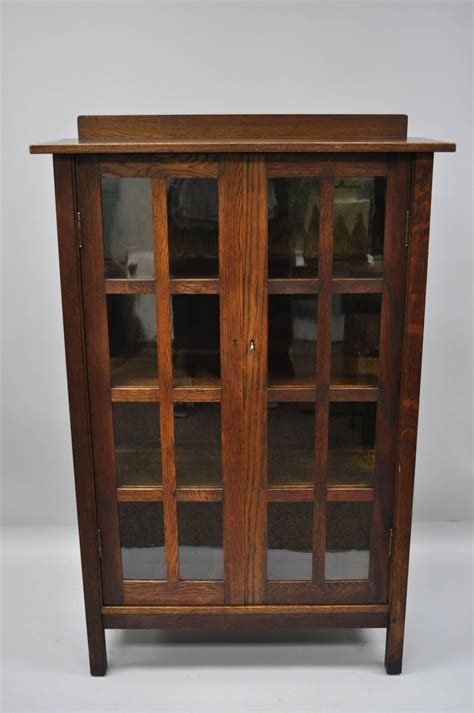 Gustav Stickley Mission Arts Crafts Oak Glass Door China Cabinet Curio