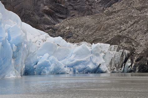 Patagonia – Jan 1, 2015 – Lago Grey Glacier Cruise; Lago Grey Trek – The Chicken Scratches