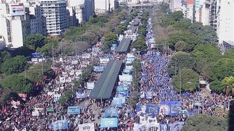 Piqueteros Le Exigen A Massa El Pago Del Medio Aguinaldo Para Planes