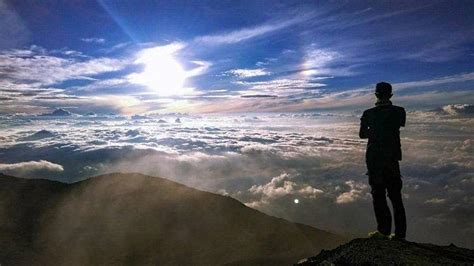 Tips Mendaki Gunung Yang Aman Nyaman Dan Selamat Sampai Tujuan Perlu