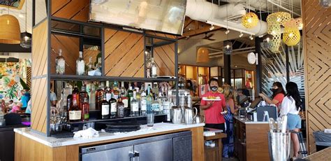 Tommy Bahama Marlin Bar Store Lahaina Hi Menu Reviews