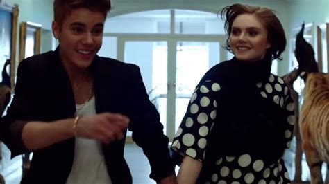 Justin Bieber Strips Naked And Feeds A Pretty Girl Some Cake For Absolutely No Logical Reason