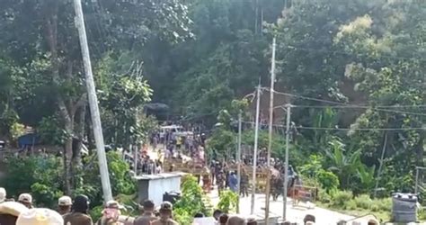 6 Assam Policemen Killed In Assam Mizoram Border Clashes The English