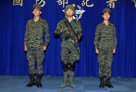 陸戰隊數位虎斑迷彩軍服首度亮相 明年換裝 軍事 中時