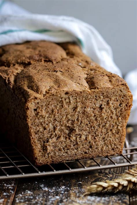 Easy German Spelt Bread • Happy Kitchen