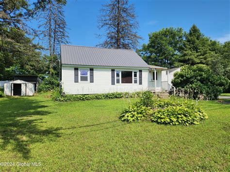 28 Jenkinsville Road, Queensbury, NY 12804 - See Est. Value, Schools & More