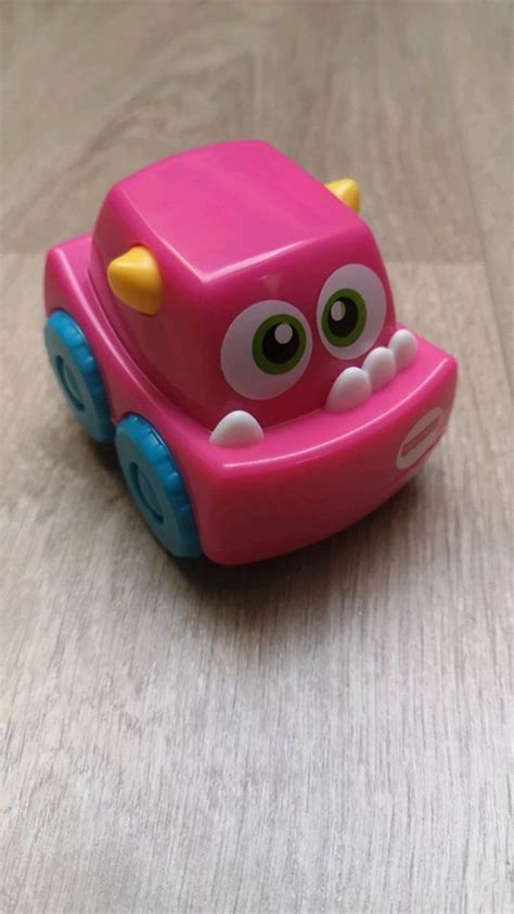 Voiture Fisher Price En Rose Et Bleu Fisher Price Beebs