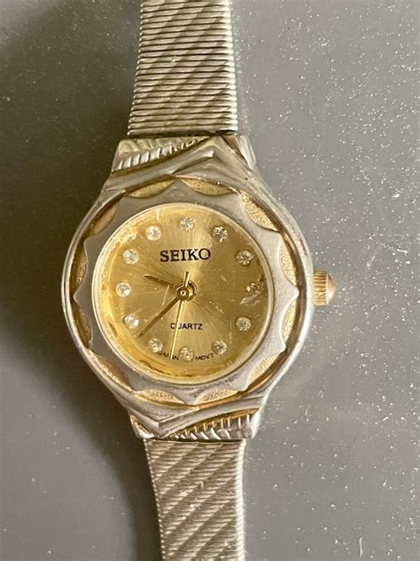 Vintage Seiko Quartz Ladies Watch With Rhinestones Gem