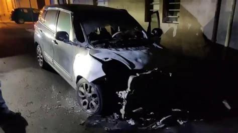 Vasto A Fuoco L Auto Del Sindaco Francesco Menna La Stampa