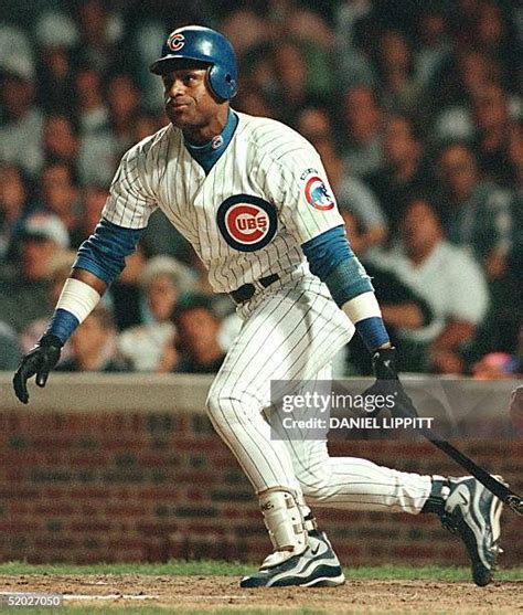 Sammy Sosa Cubs 1998 Photos and Premium High Res Pictures - Getty Images