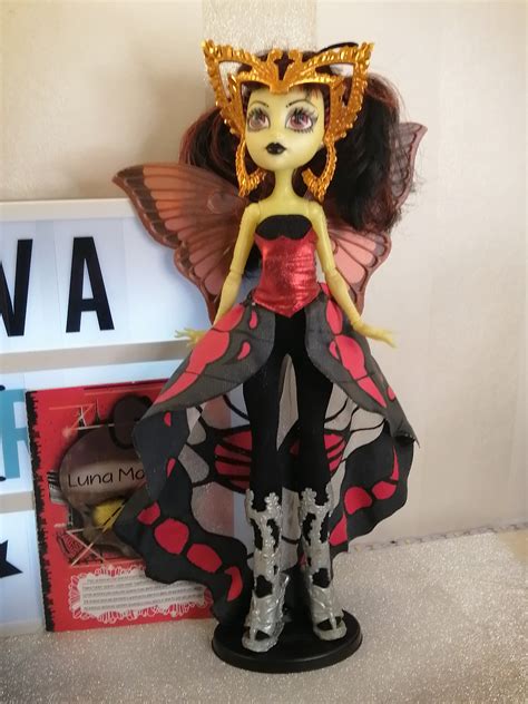 Monster High Luna Mothews Doll - Monster High Doll LUNA MOTHEWS Boo York, Boo York Gala Ghoulfriends ...