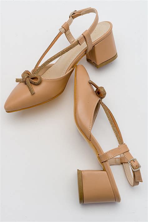 Fiyonk Taşlı Kadın Topuklu Sandalet NUDE CİLT