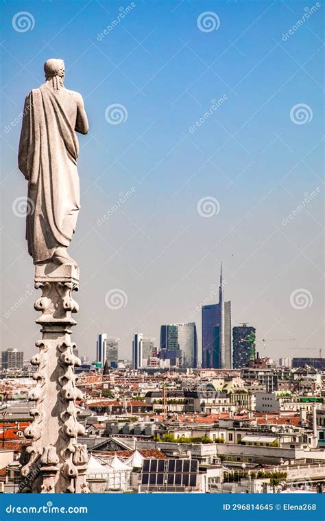 Roof of Milan Cathedral Duomo Di Milano Editorial Image - Image of ...