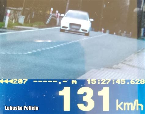 21 latek jechał 131 km h w Radnicy Zatrzymali go policjanci z Krosna