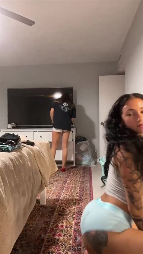 Watch Free Bhad Bhabie Slo Mo Twerking Onlyfans Video Leaked Porn Video