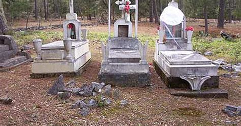 Usaban Un Cementerio Como Albergue Transitorio Infobae