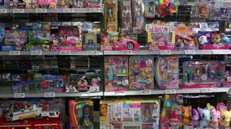 Best Buy expands its toy section in a fight for Toys 'R' Us' customers ...