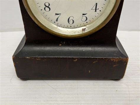 Vintage 8 Day Clock New Haven Clock Co USA Wind Up 6 1 2 H