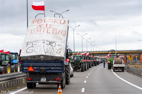 Trasa S Zablokowana Tak Wygl Da Protest Rolnik W Jeste My