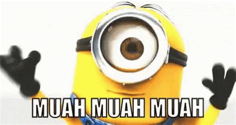 Minion Muah Minion Muah Blow Kiss Discover Share Gifs