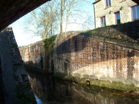 Wildmoorway Lower Lock And Lock Keeper S Vieve Forward Cc By Sa 2