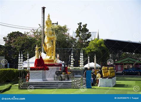 King Thao Wessuwan Or Vasavana Kuvera Giant Statue For Thai People