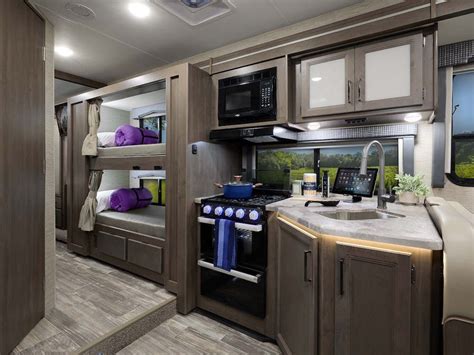 Thor Quantum Class C Motorhomes Artofit