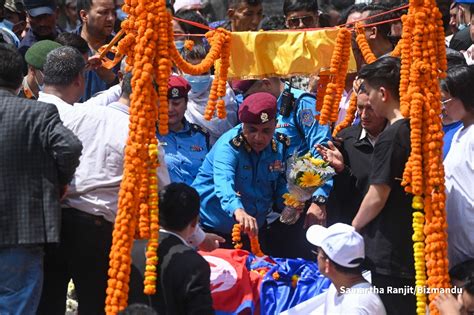 राजकीय सम्मानसहित पशुपति आर्यघाटमा सुवास नेम्वाङको अन्त्येष्टि