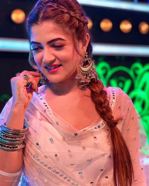 Srabanti Chatterjee Hot Beautiful Hd Photos Wallpapers 1080p