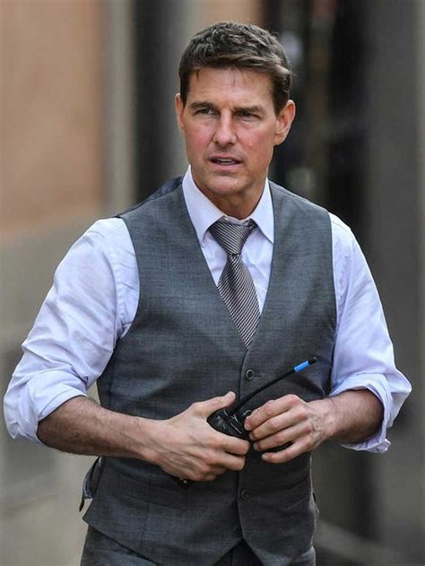 Tom Cruise desafia a morte em novo vídeo de Missão Impossível