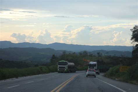 Br 381 Transito - Trânsito intenso na BR-381 sentido Belo Horizonte neste sábado