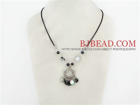 Cute Pearl And Black Lip Shell Necklace With Extendable Chain Bjbead