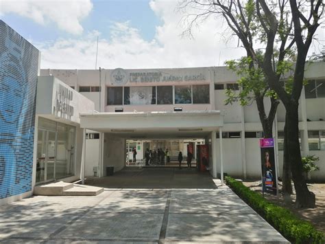 BUAP PREPARATORIA BENITO JUÁREZ GARCÍA Autoservicio BUAP