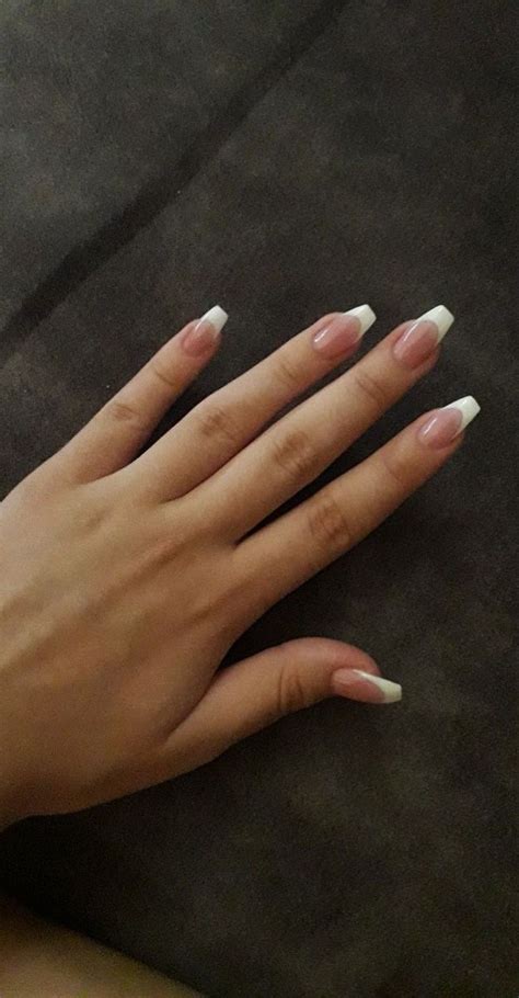 Pin by 𝐍𝐮𝐧𝐚 on 𝐍𝐚𝐢𝐥𝐬 in 2023 Gel nails French tip acrylic nails