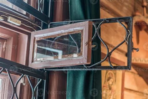 how to open an old window