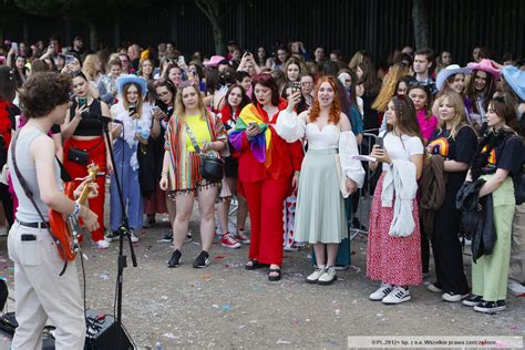 Harry Styles Przyciągnął Tysiące Fanów Na Pge Narodowy Galeria Pge