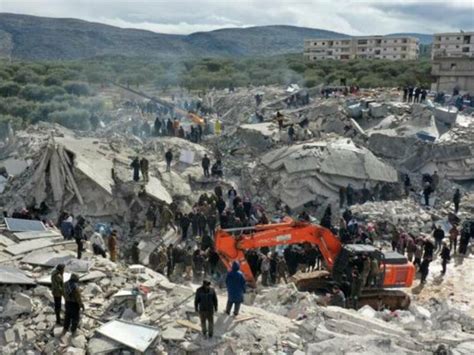 Terremoto In Turchia Centinaia Di Morti Per Una Scossa Di Magnitudo