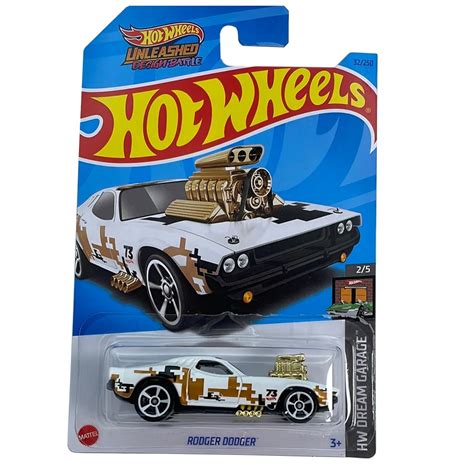 Masinuta Metalica Hot Wheels Rodger Dodger Alb EMAG Ro