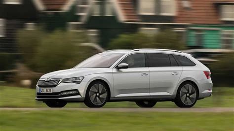 Skoda Superb IV Als Combi Neuling Mit Plug In Hybrid Antrieb Im Test