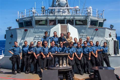 Women In Warships A Fading Big Deal Pacific Navy News