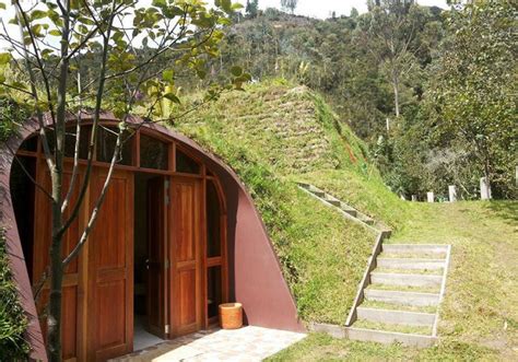 Empresa crea curiosas casas ecológicas al estilo Hobbit