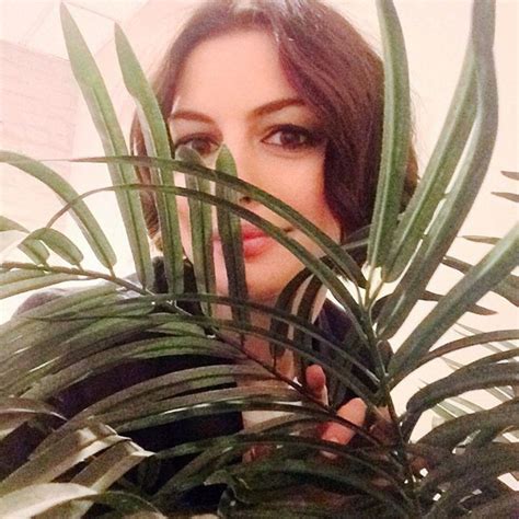 Anne Hathaway Nude Fappening Leaks Fappening Leaks