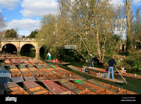 Oxford cherwell punting hi-res stock photography and images - Alamy