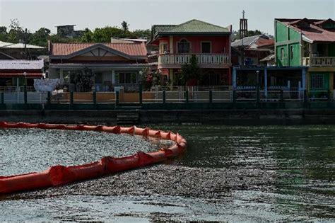 Philippine Fishermen Struggle As Oil Spill Keeps Them Ashore