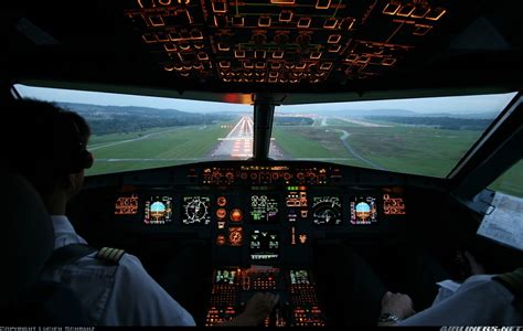 Cool Jet Airlines: Airbus A340 cockpit